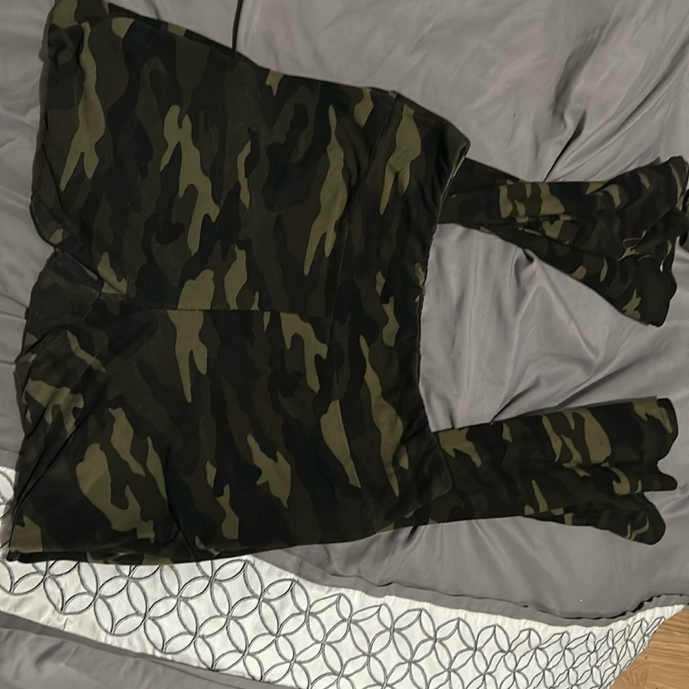 Camo lounge pants